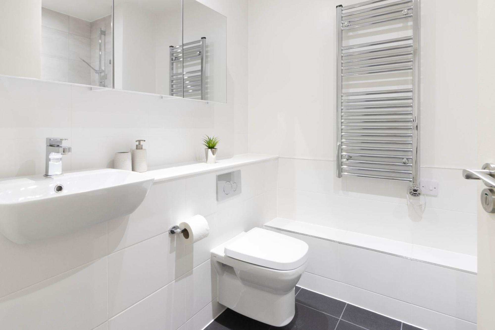 Linacre 1&2 - One And Two Bed Flat Behind The Cathedral With Free Parking And Fast Wifi Lejlighed Exeter Værelse billede