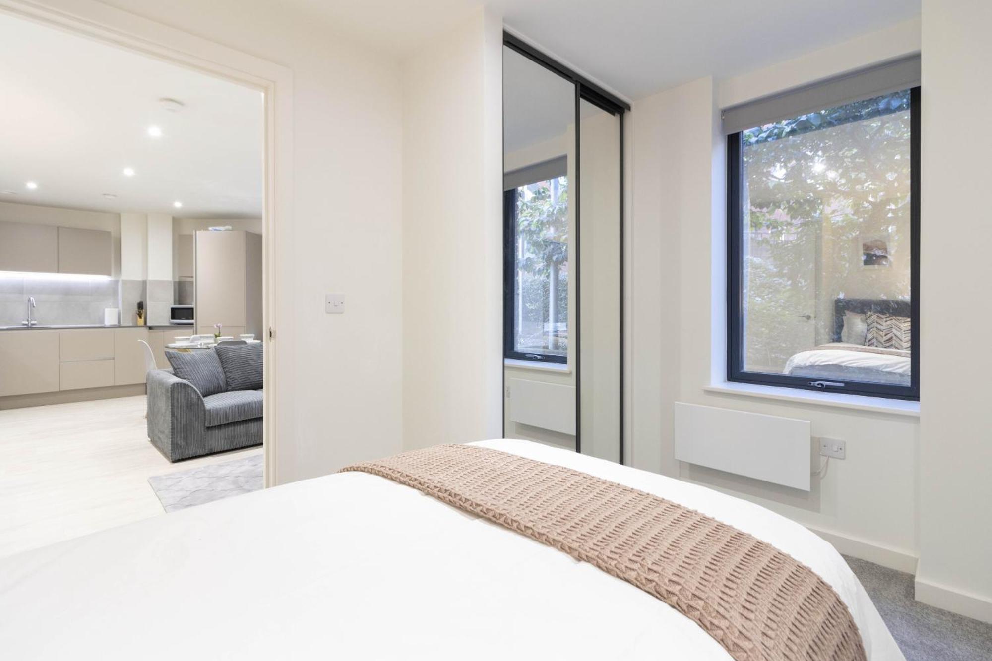 Linacre 1&2 - One And Two Bed Flat Behind The Cathedral With Free Parking And Fast Wifi Lejlighed Exeter Værelse billede